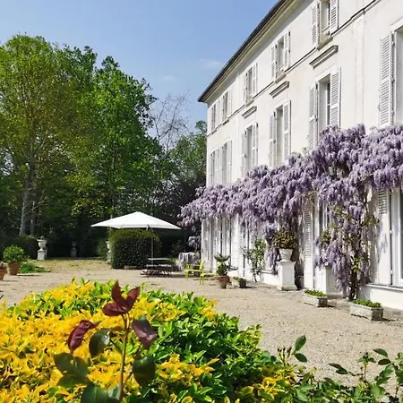 Chateau De Brinville *